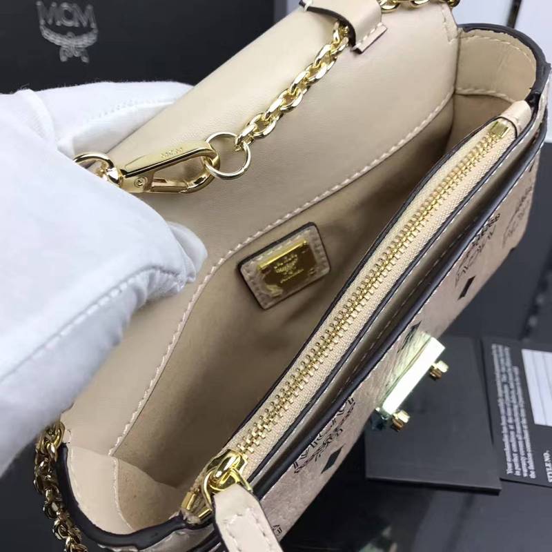 MCM Handbag AAA quality-012