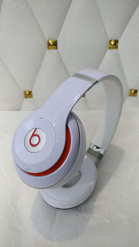 Monster Beats  studio wireless 3-005