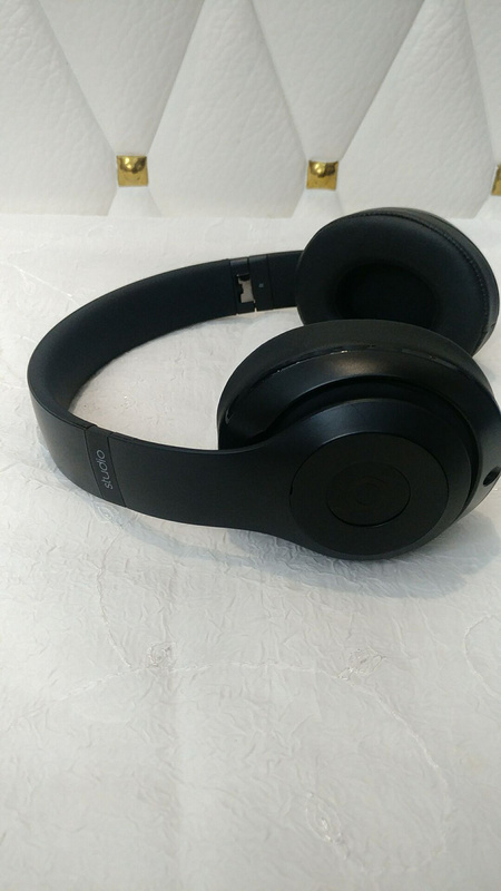 Monster Beats  studio wireless 3-006