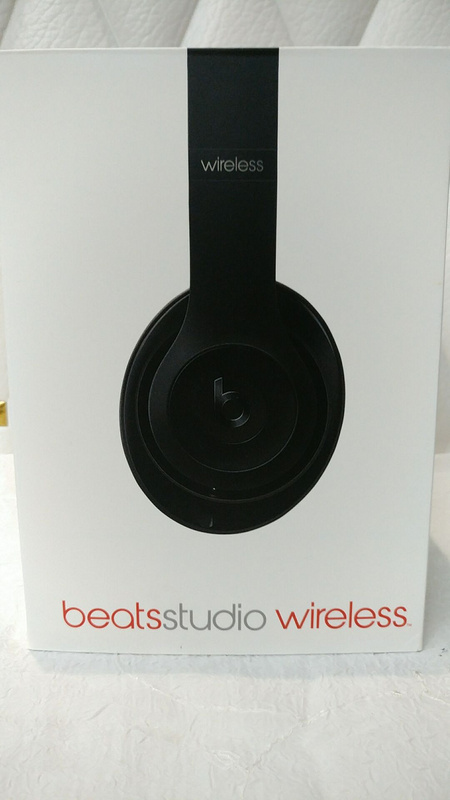 Monster Beats  studio wireless 3-006