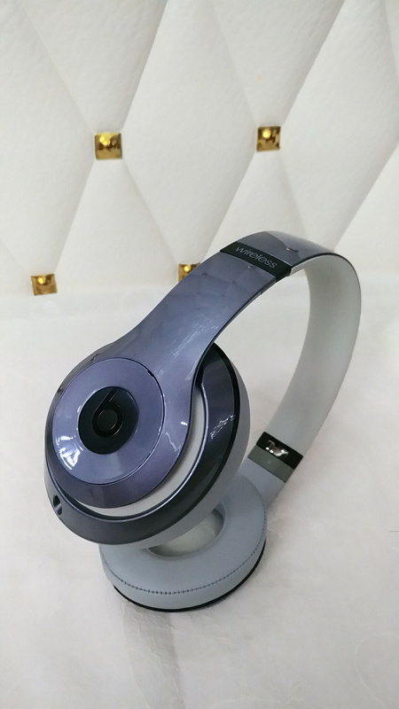 Monster Beats  studio wireless 3-007