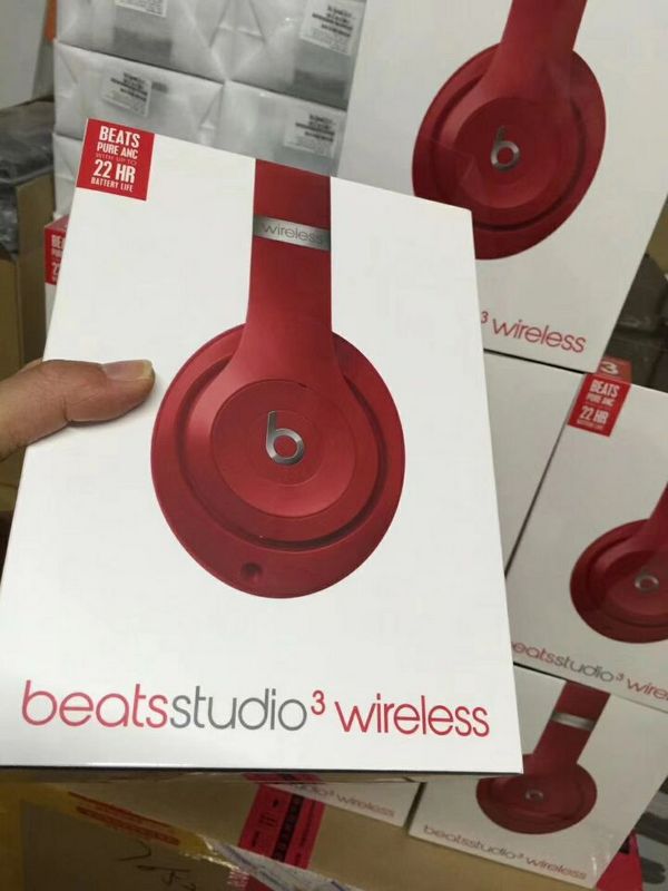 Monster Beats  studio wireless 3-010