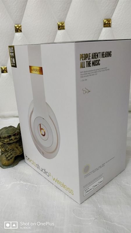 Monster Beats  studio wireless 3-011