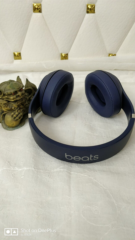 Monster Beats  studio wireless 3-013