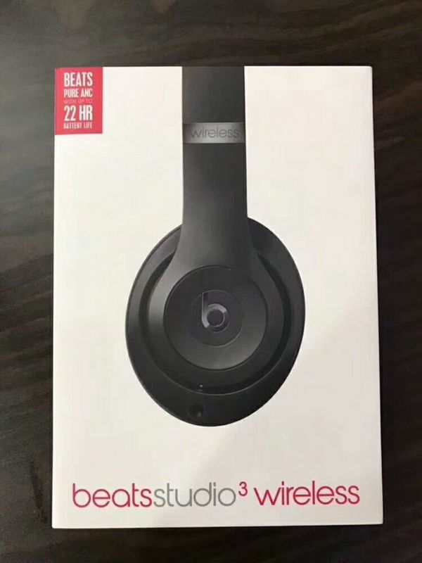 Monster Beats  studio wireless 3-014