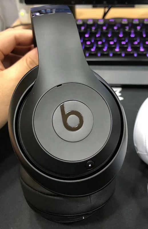 Monster Beats  studio wireless 3-014