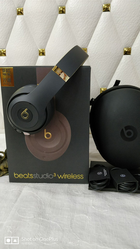 Monster Beats  studio wireless 3-015