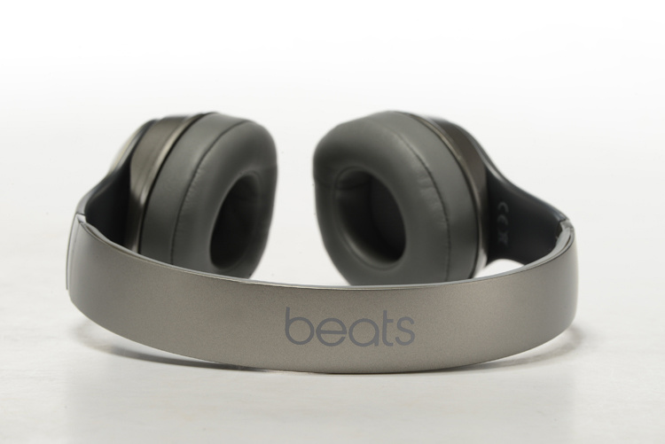 Monster Beats SOLO 2 Wireless-002