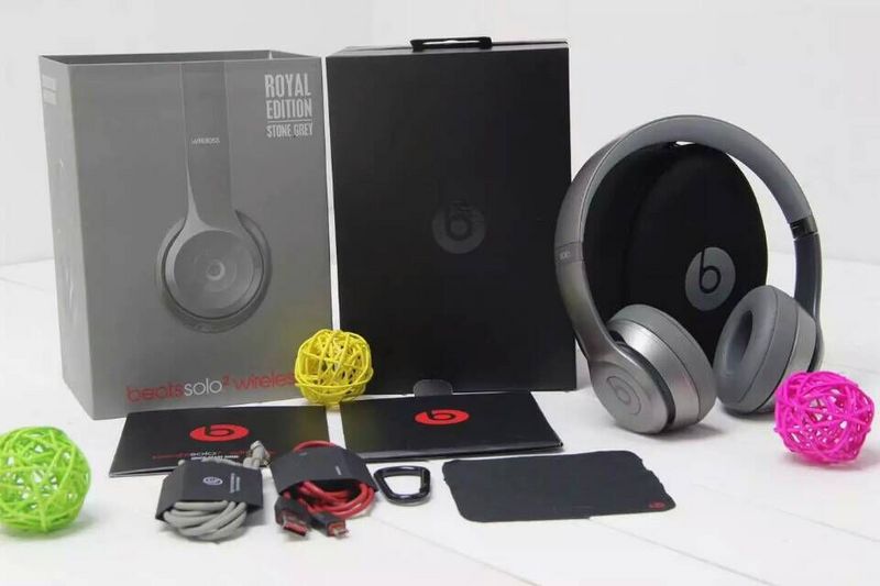 Monster Beats SOLO 2 Wireless-002