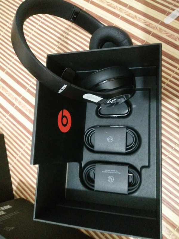 Monster Beats SOLO 2 Wireless-004