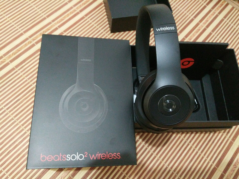 Monster Beats SOLO 2 Wireless-004