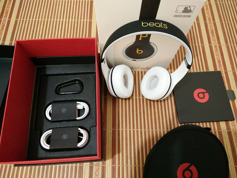 Monster Beats SOLO 2 Wireless-013