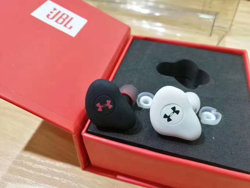 Monster Beats wireless Bluetooth In-Ear