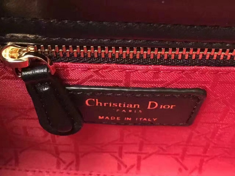 Super Perfect Dior Hangbag-010