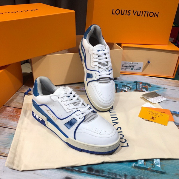 LV Men shoes 1;1 quality-2193