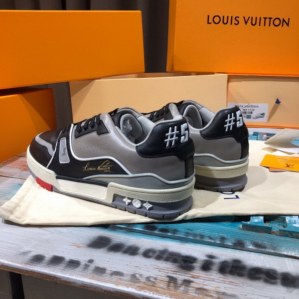 LV Men shoes 1;1 quality-2194