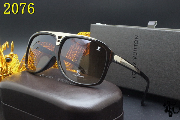 LV Sunglasses AAA-289