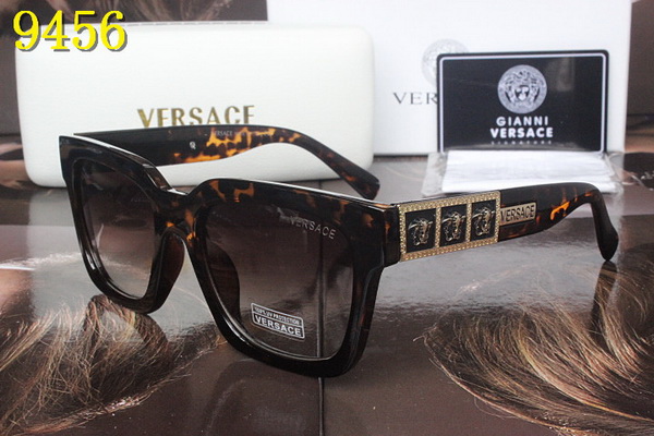 V Sunglasses AAA-717