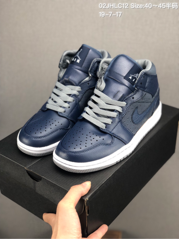 Jordan 1 shoes AAA Quality-130