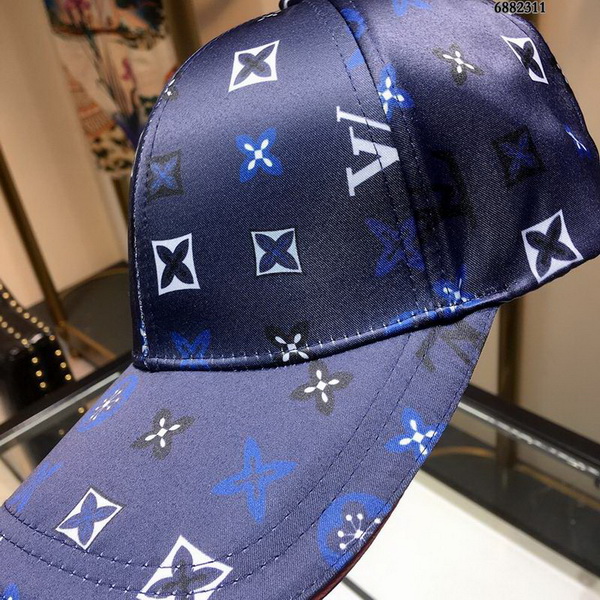 LV Hats AAA-174