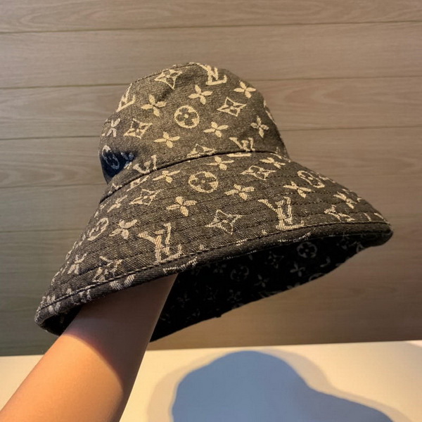 LV Hats AAA-182