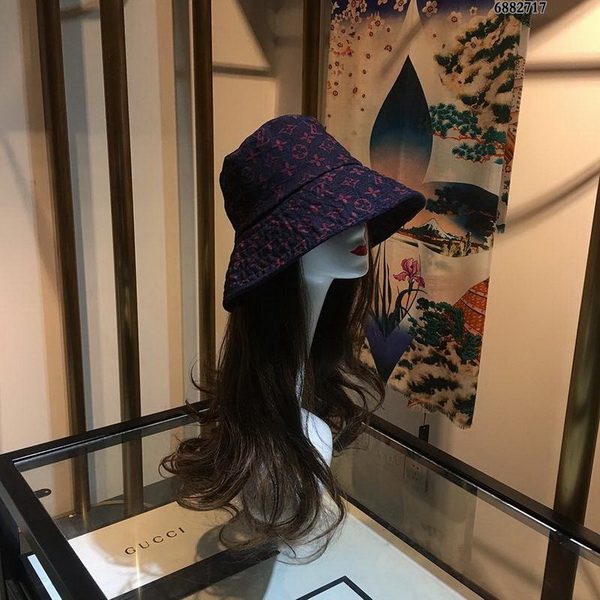 LV Hats AAA-183