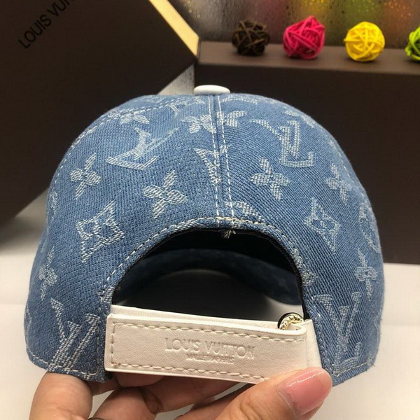 LV Hats AAA-188