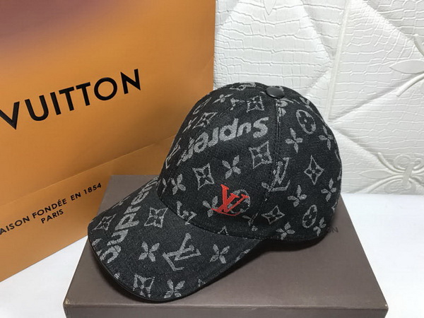 LV Hats AAA-194