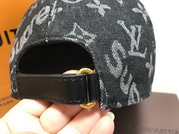 LV Hats AAA-194