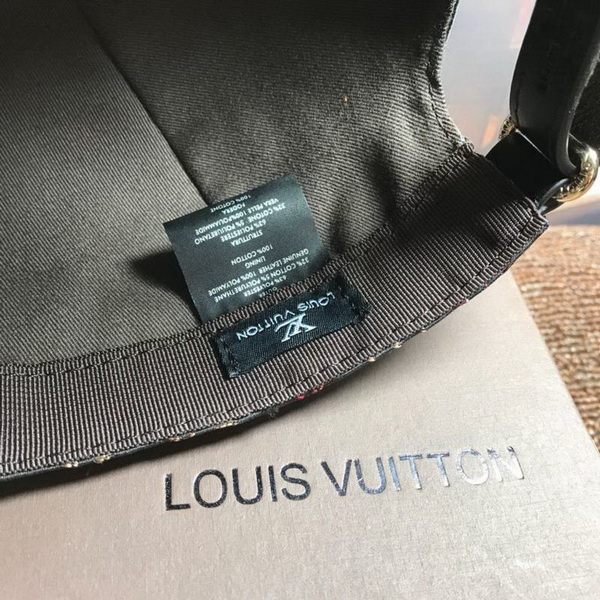 LV Hats AAA-201