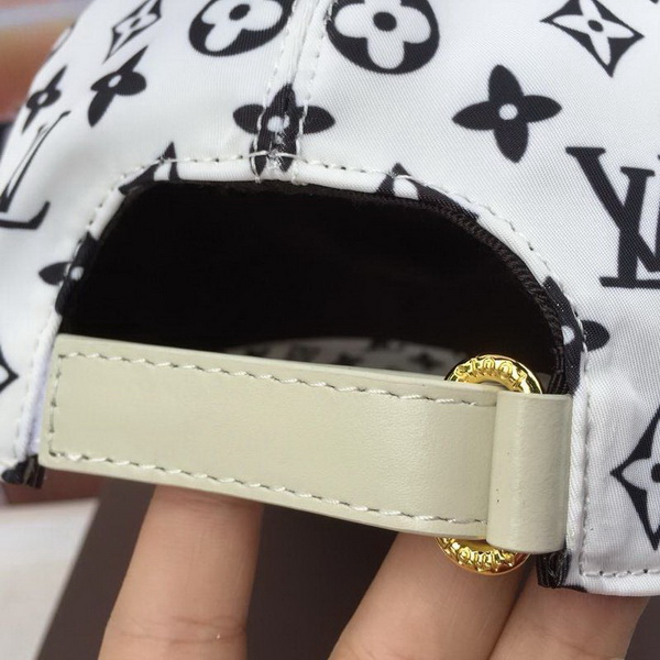 LV Hats AAA-203