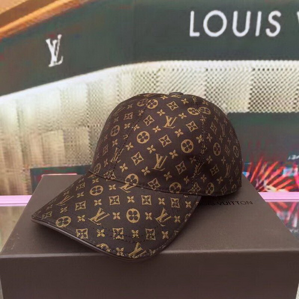 LV Hats AAA-210