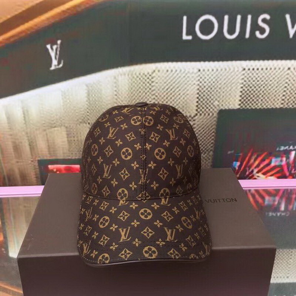 LV Hats AAA-210