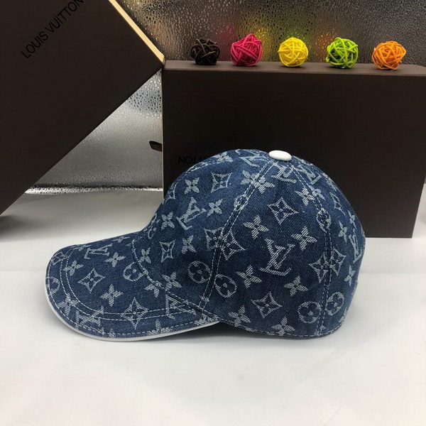 LV Hats AAA-212