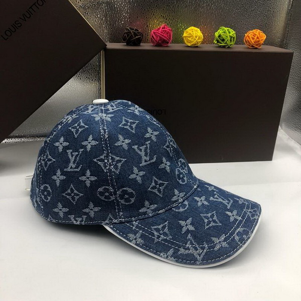 LV Hats AAA-212