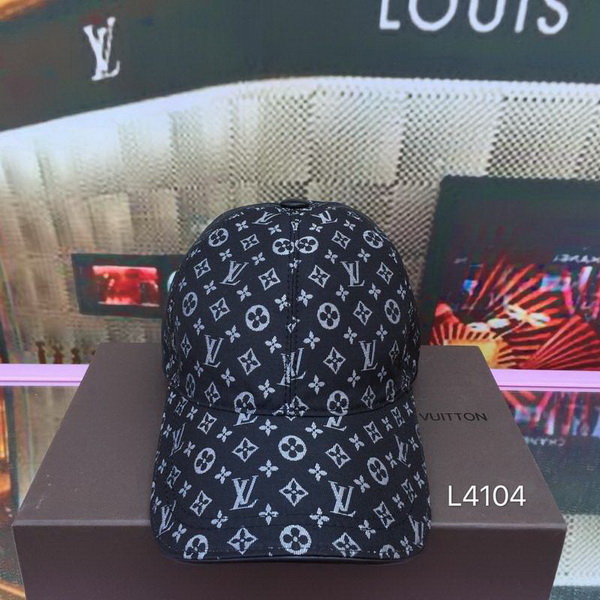 LV Hats AAA-213