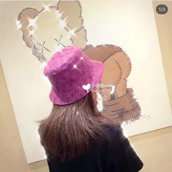 LV Hats AAA-229