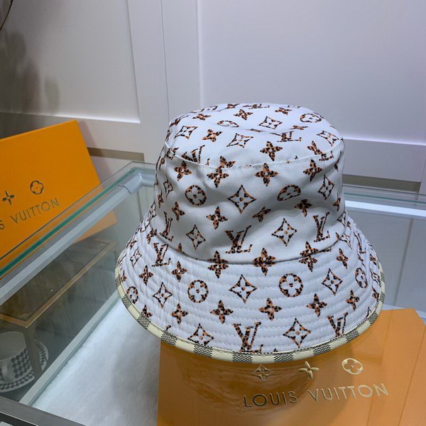 LV Hats AAA-270