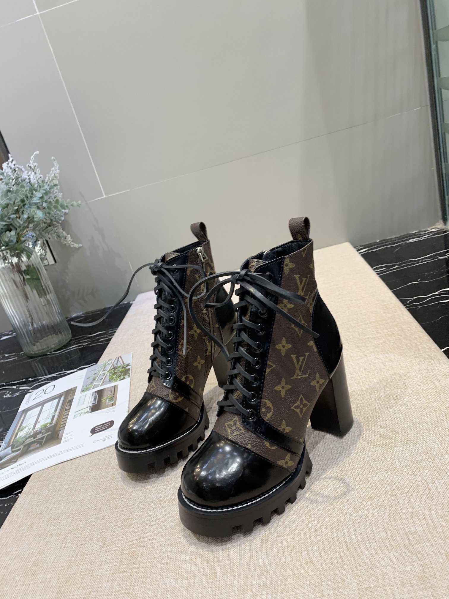 LV Women Shoes 1;1 Quality-290