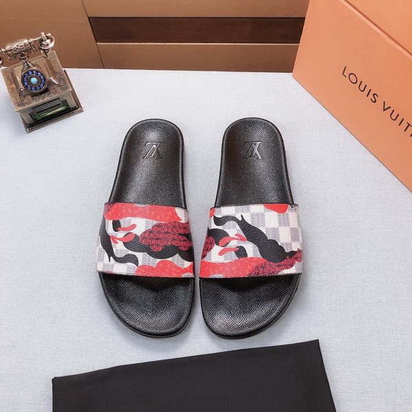 LV men slippers AAA-300(38-45)