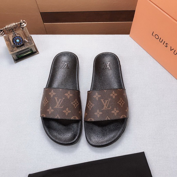 LV men slippers AAA-304(38-45)