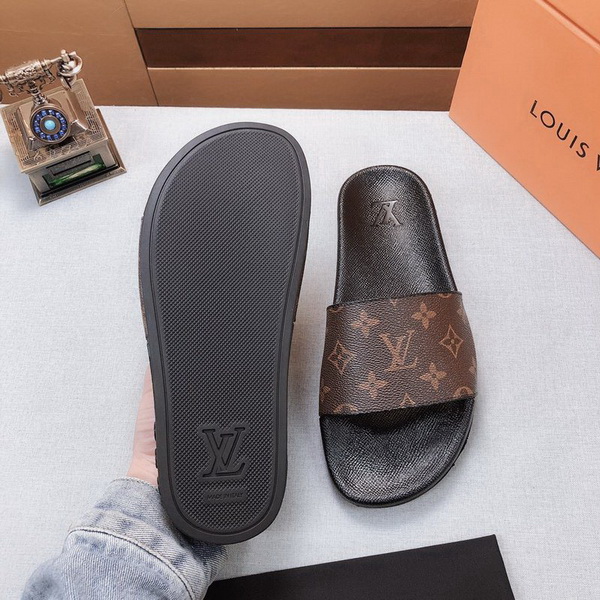 LV men slippers AAA-304(38-45)