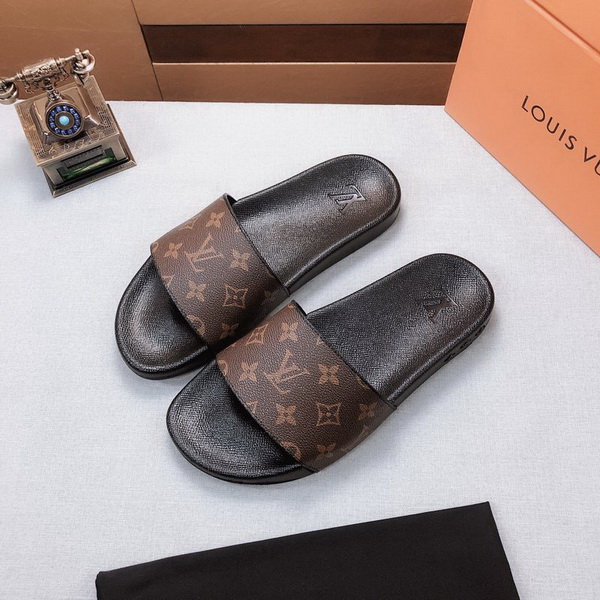 LV men slippers AAA-304(38-45)