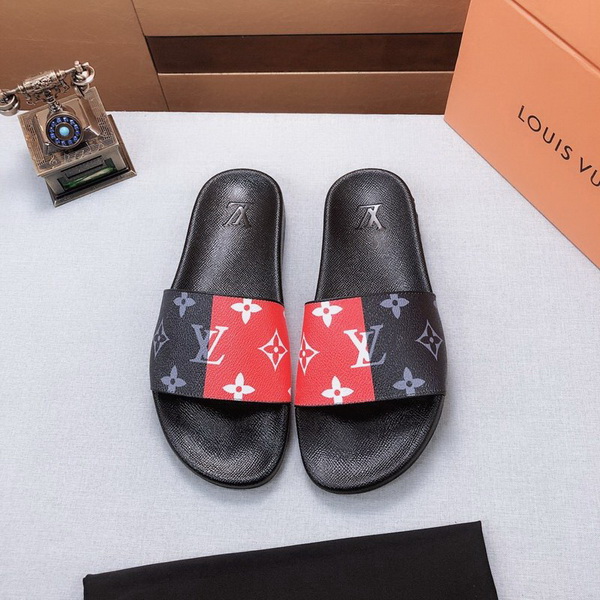 LV men slippers AAA-305(38-45)