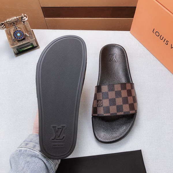 LV men slippers AAA-310(38-45)