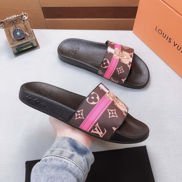 LV men slippers AAA-311(38-45)