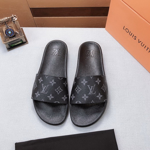 LV men slippers AAA-315(38-45)