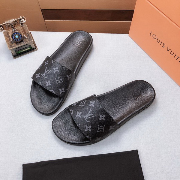 LV men slippers AAA-315(38-45)