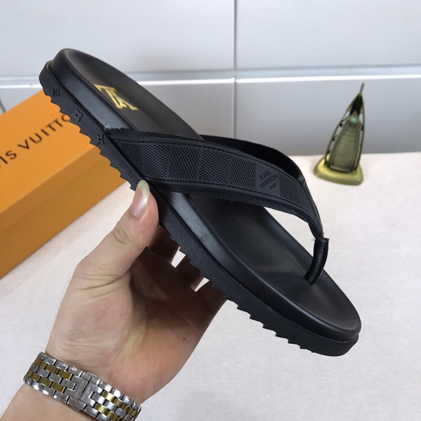 LV men slippers AAA-319(38-45)