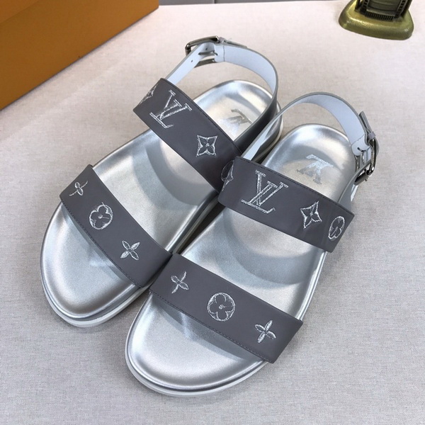 LV men slippers AAA-320(38-45)